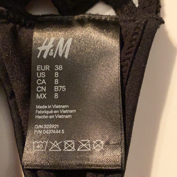 H&M (8) Black Halter Bikini Top...EUC!!! - Picture 5 of 10